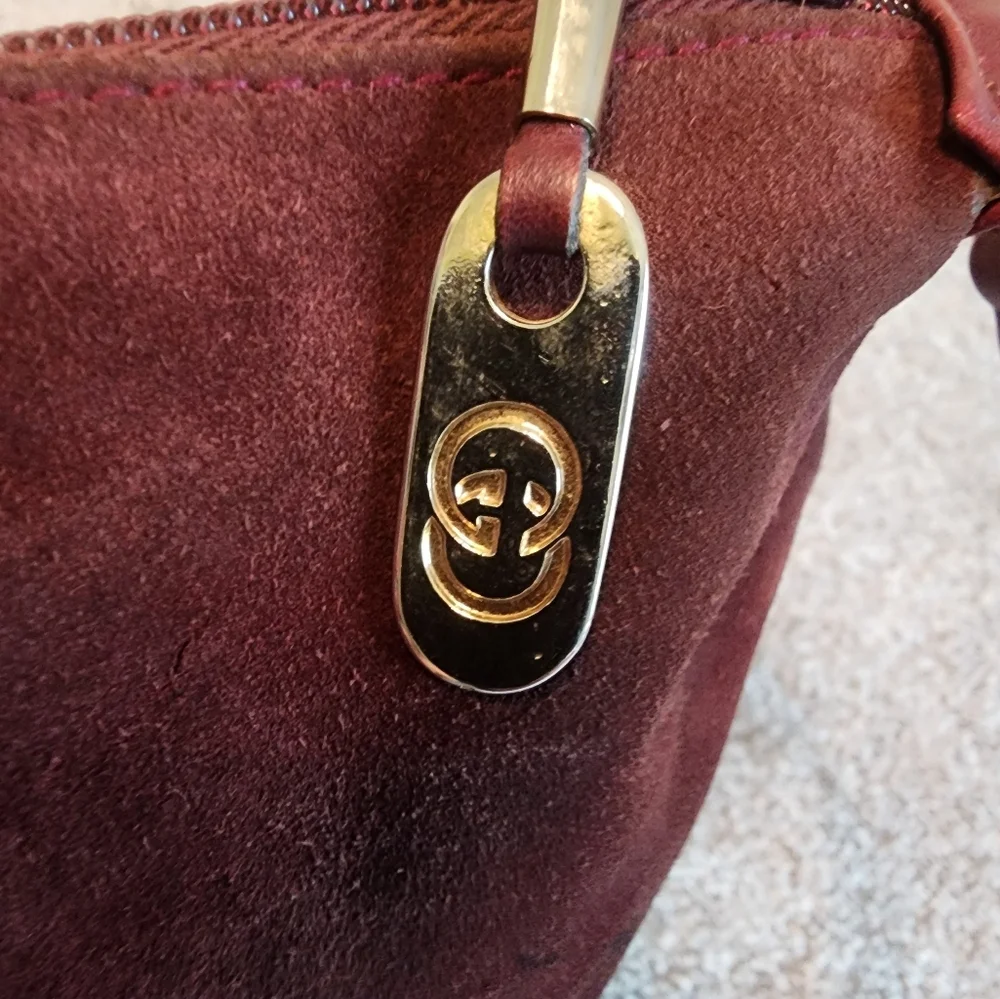 Vintage‎ Gucci Crossbody Bag Purse Maroon Genuine Leather Suede W COA
